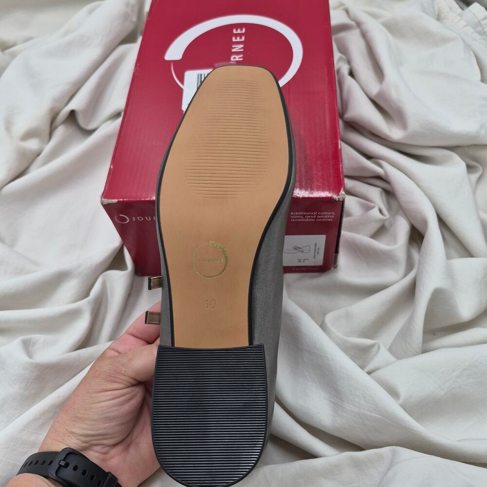 NEW Journee Collection Nally pewter metallic Mary Jane pumps SIZE 10 - Picture 5 of 6